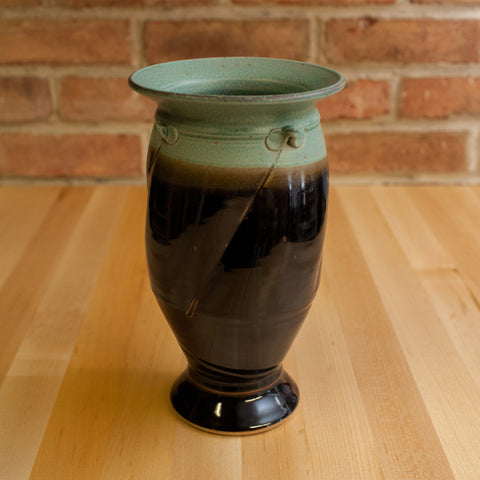 Royce Yoder - Vase in Copper | Black Glaze