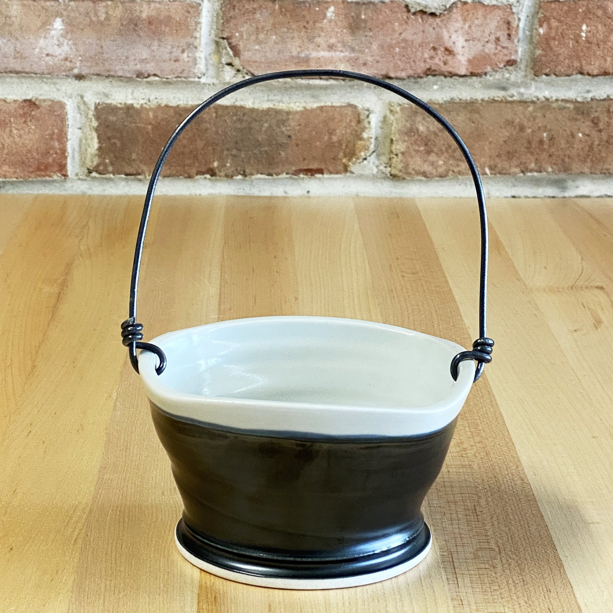 Small Basket in White | Black Glaze